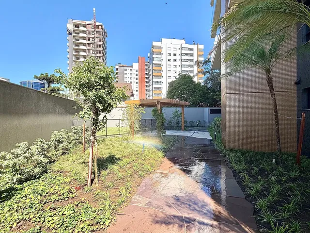 Imagem 8: Áquila - Áquila
