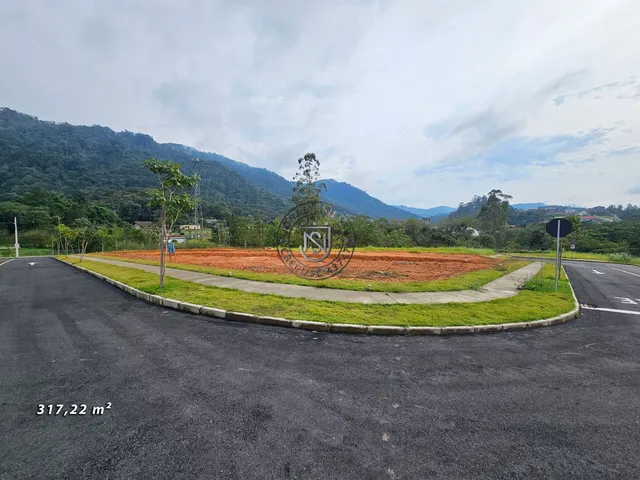 Imagem: Lote com 317,22 m²