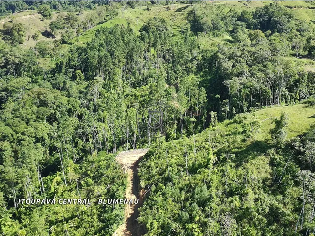 Imagem: Terreno com mais de 40.000 m² à venda