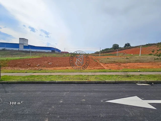 Imagem: Lote com 300,00 m²