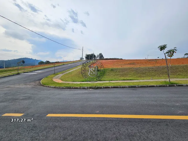 Imagem: Lote com 317,27 m²
