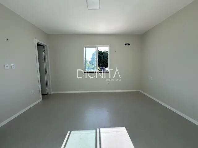 Imagem 14: Casa Duplex3 Quartos, 2 Suítes | Quintal Amplo