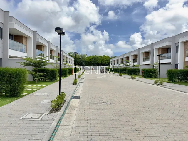 Imagem: A casa em condomínio possui 7 Dormitórios, 4 Suítes, 1
