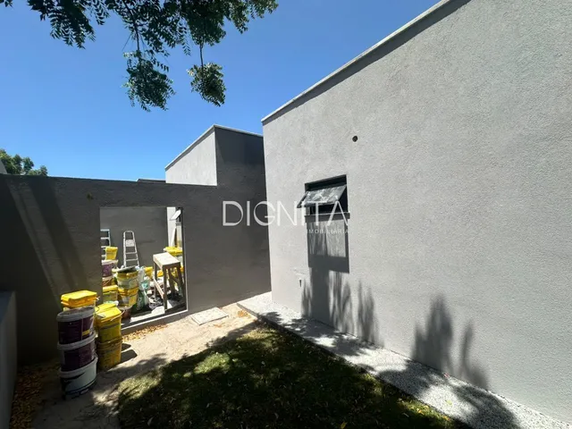 Imagem 11: ? Casa Plana com Fachada Moderna – 2 Suítes e Acabamentos Premium