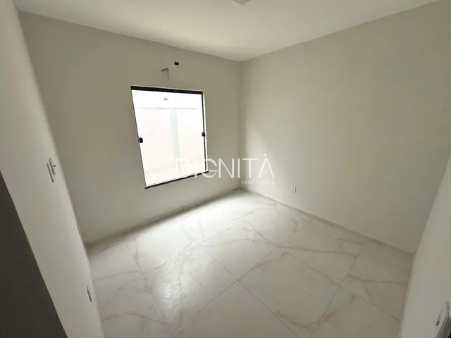 Imagem 2: CASA NOVA EM AQUIRAZ COM 2 SUÍTES, 3 VAGAS E ESPAÇO PARA PISCINA