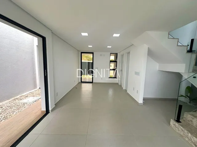 Imagem 2: Casa Duplex de Alto Padrão no Eusébio, 4 Quartos ,3 Suítes A 900m da CE-040
