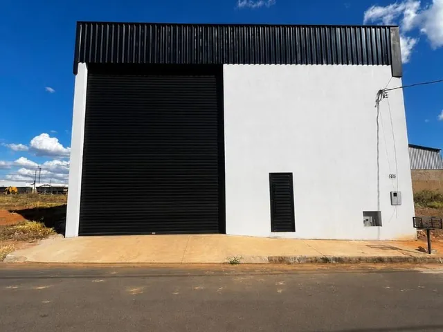 Imagem: Galpão para alugar, 300 m² por R$ 4.500,00/mês