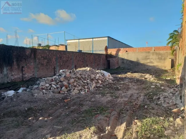 Imagem: O terreno possui 390m² de Área, Imóvel mobiliado e está