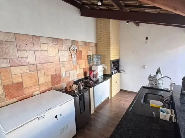 Imagem 15: ESTRADA DO COCO, Abrantes. Duplex com ENERGIA SOLAR, são 4 suítes sendo 1 térrea