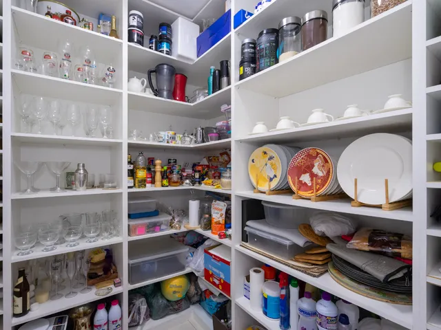 Imagem 12: Apartamento para Venda em Butantã com 4 Quartos, Sendo 1 Suíte, 108M²