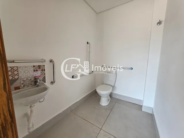 Imagem 4: Sala Comercial Próximo Ao Rádio Clube Campo: 6 Salas, 6 Banheiros, 6 Vagas, 50M² de Área!