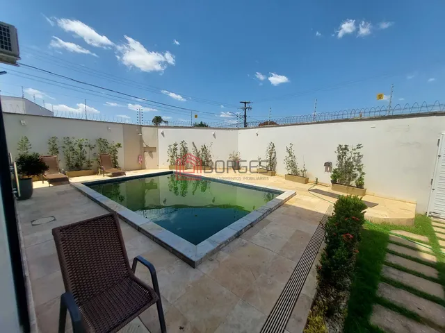 Imagem 9: Casa Duplex com Piscina