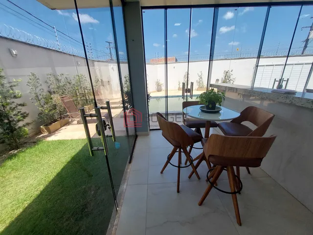 Imagem 10: Casa Duplex com Piscina