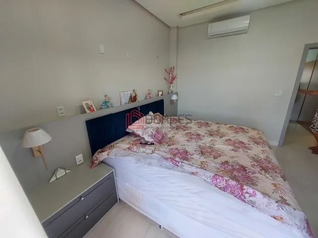 Imagem 14: Casa Duplex com Piscina