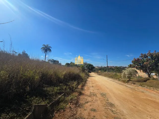 Imagem: TERRENO À VENDA - BAIRRO FLÓRIDA - ESMERALDAS/MG