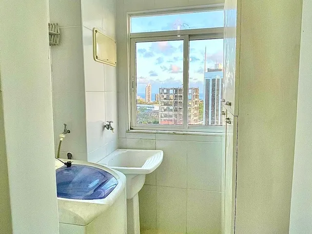 Imagem 8: Apartamento de 1/4 com suíte, varanda, mobiliado e com vista mar para aluguel no bairro