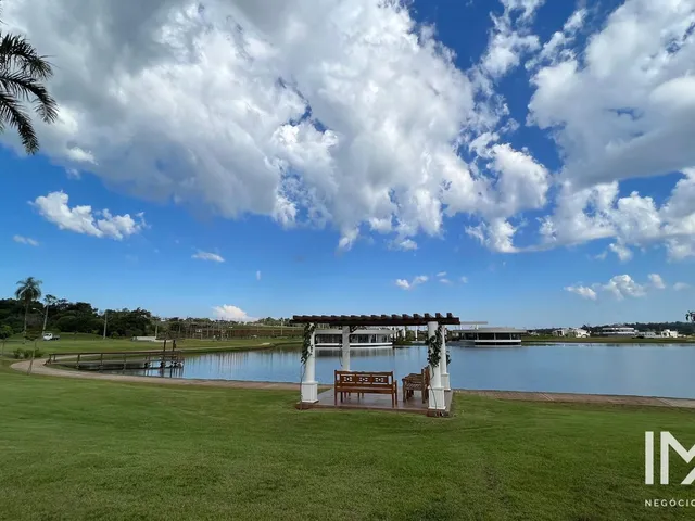 Imagem: Terreno à venda no Condomínio Ritz Cataratas