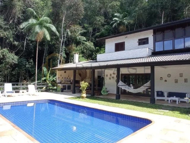 Imagem: Casa de Alto Padrão À Venda na Praia Domingas