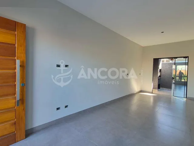 Imagem 2: Ótima oportunidade de casa no Balneário São José, com 02 quartos, sendo 01 suíte, à