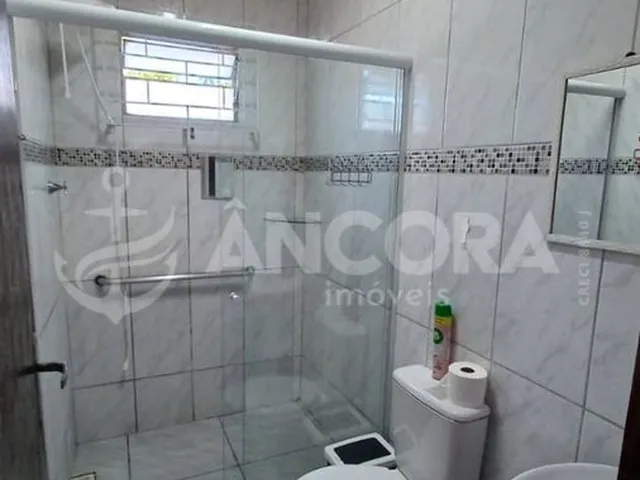 Imagem 2: Casa com 02 quartos, a 700 metros do mar a venda na Barra do Sai em Itapoá/SC
