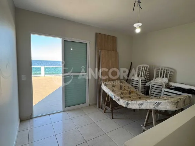 Imagem 14: Triplex, com 5 quartos pé na areia, em Itapoá SC no Balneário Cambiju