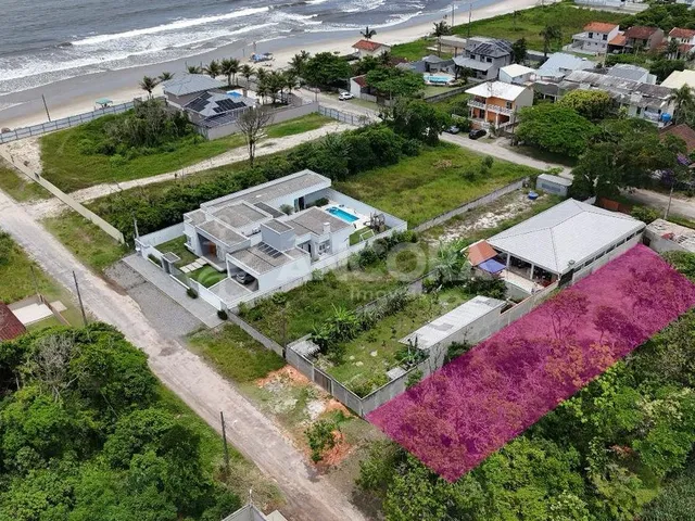Imagem 9: Terreno na Quadra do Mar, medindo 651m², em Itapoá/Sc, no Balneário Nascimento