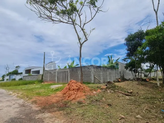Imagem 4: Terreno na Quadra do Mar, medindo 651m², em Itapoá/Sc, no Balneário Nascimento