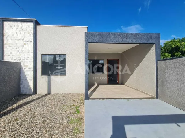 Imagem 2: Casa com 03 quartos, sendo 01 suíte + espaço de lazer com churrasqueira na Barra do Sai