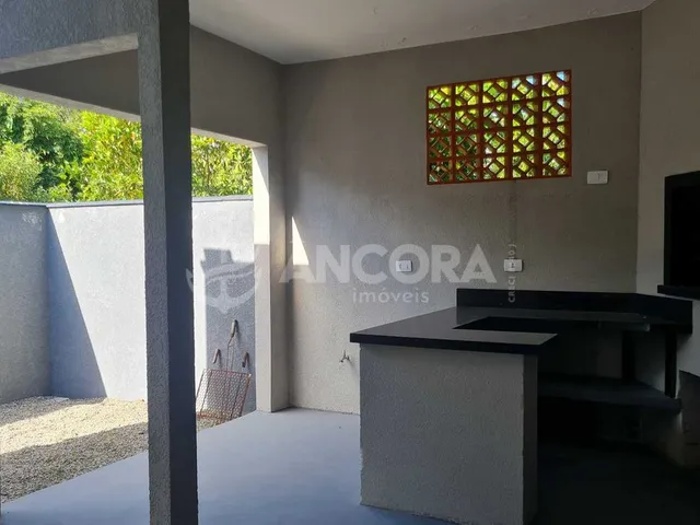 Imagem 4: Casa com 03 quartos, sendo 01 suíte + espaço de lazer com churrasqueira na Barra do Sai