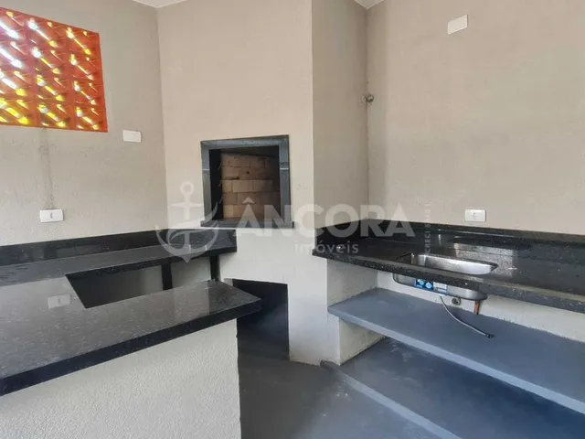 Imagem 8: Casa com 03 quartos, sendo 01 suíte + espaço de lazer com churrasqueira na Barra do Sai