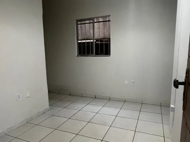 Imagem 2: Casa à venda em Vitória da Conquista-BA, bairro Boa Vista: 2 quartos, 2 suítes, 2