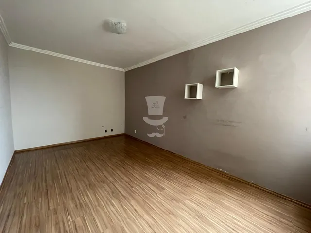 Imagem 7: Casa à venda com 4 quartos, sendo 1 suíte no bairro Boa Morte em Barbacena