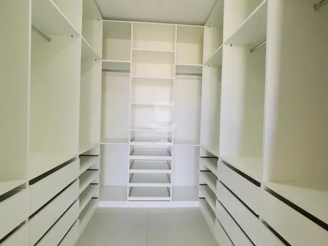 Imagem 15: Cobertura triplex à venda no bairro Centro em BARBACENA - MG