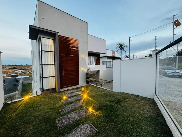 Imagem 2: Casa de Alto Padrão à Venda em Barbacena 294 m com 3 Quartos, 2 Suítes c Closet