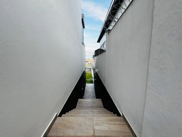 Imagem 13: Casa de Alto Padrão à Venda em Barbacena 294 m com 3 Quartos, 2 Suítes c Closet