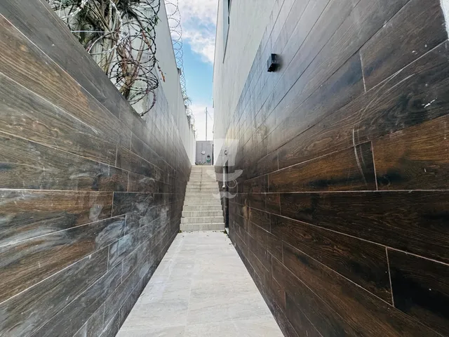 Imagem 5: Casa de Alto Padrão à Venda em Barbacena 294 m com 3 Quartos, 2 Suítes c Closet