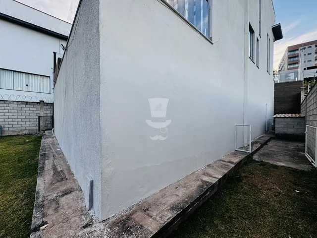 Imagem 6: Casa de Alto Padrão à Venda em Barbacena 294 m com 3 Quartos, 2 Suítes c Closet