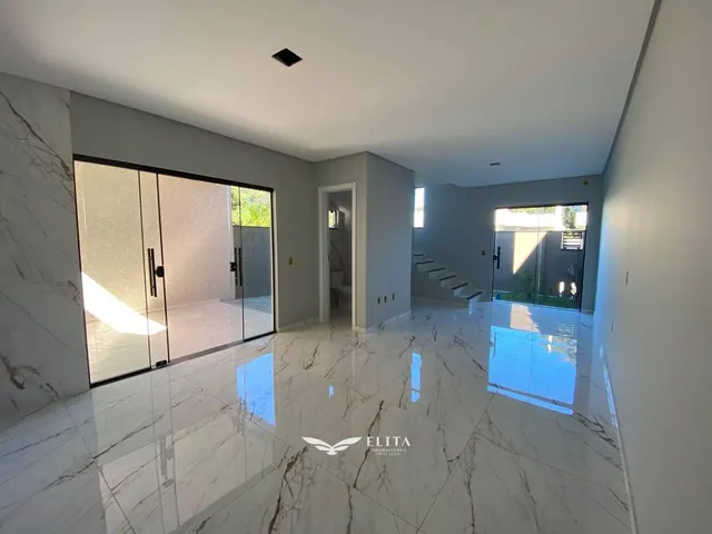 Imagem: Sobrado à Venda com 2 quartos, no bairro