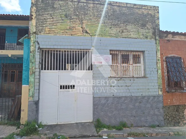 Imagem: CASA À VENDA, RUA SÃO PANTALEÃO - CENTRO