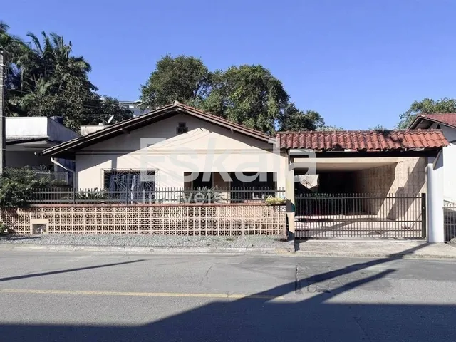 Imagem: Casa com 04 Quartos
