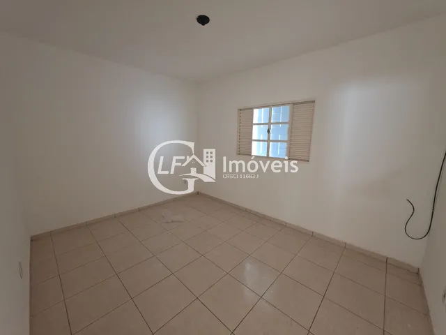 Imagem 11: Imperdível Oportunidade: Próximo Ao Colégio Militar, Bairro Coophasul - 2 Quartos, 2 Salas, 1 Banheiro, 1 Vaga!