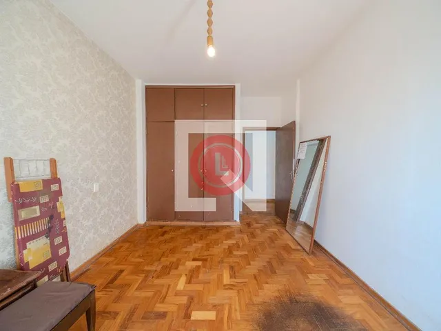 Imagem 8: Este espaçoso apartamento em São Paulo oferece uma excelente oportunidade para quem