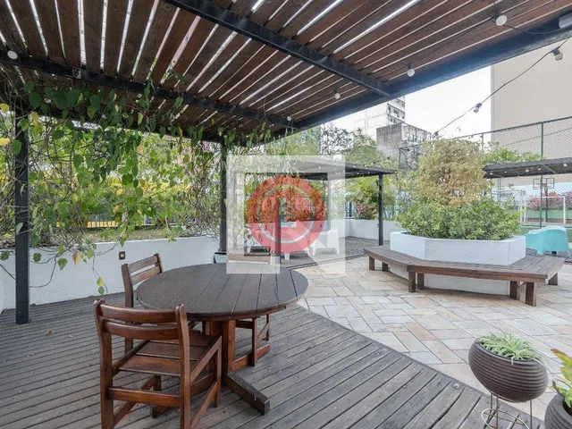 Imagem 11: Este espaçoso apartamento em São Paulo oferece uma excelente oportunidade para quem