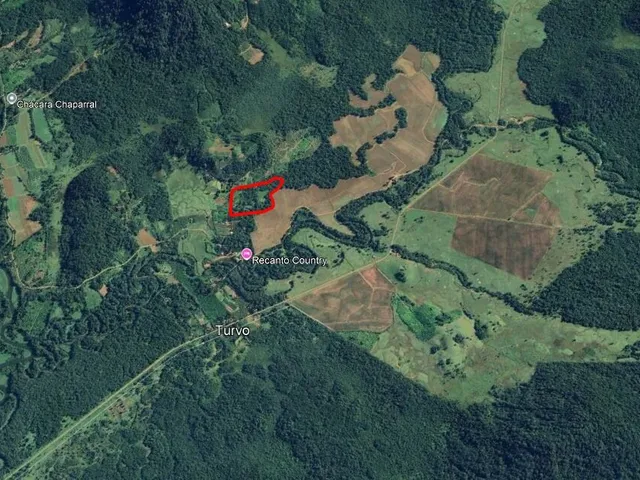 Imagem 12: ? Chácara com 4,85 hectares, rio para banho e pesca, vista para as montanhas –
