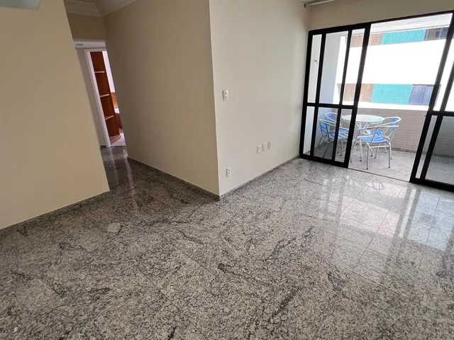 Imagem 8: Pituba - 3/4 com suíte e dependência