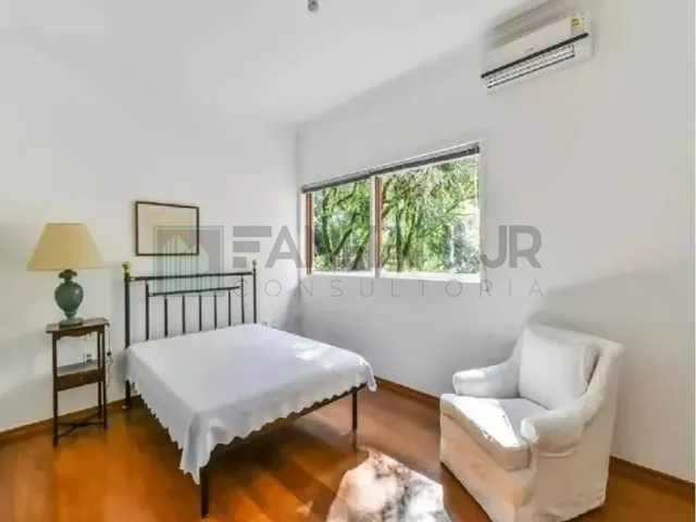 Imagem 10: Apartamento para Alugar no Jardim América - 3 Quartos, 1 Suíte, 3 Salas, 3 Banheiros, 2 Vagas - 200M² - São Paulo-Sp