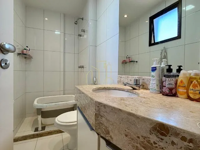 Imagem 13: Apartamento de Luxo à venda no no bairro Pituaçu com 3 quartos 2 suítes 2 salas 4