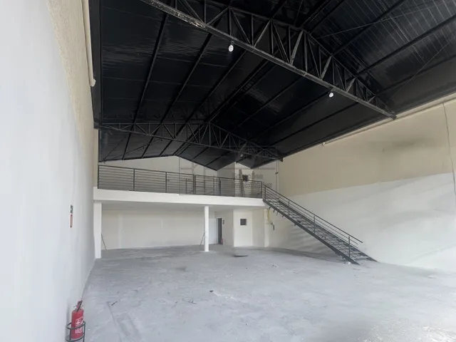 Imagem 2: Loja para alugar no bairro Santa Quitéria - Curitiba/PR