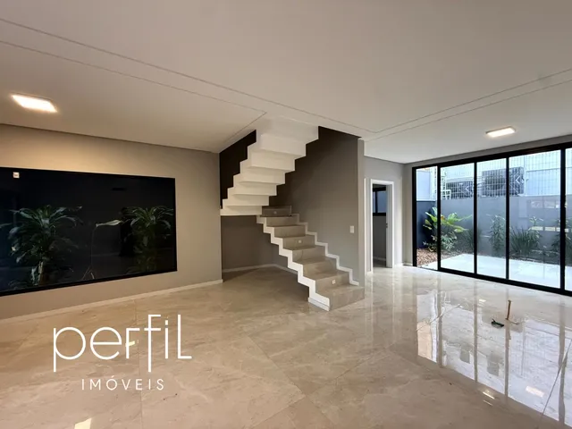 Imagem: Casa à Venda em Joinville-SC, Glória