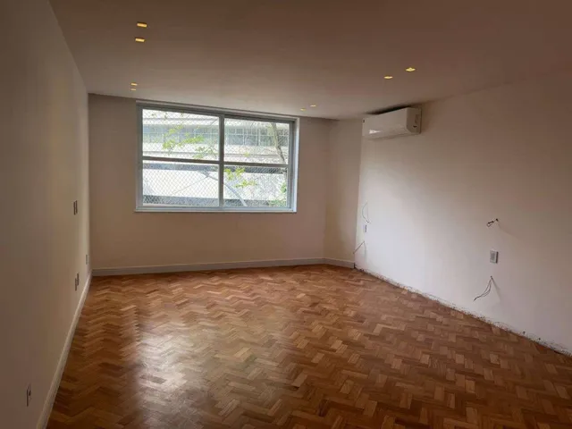 Imagem 6: Apartamento à venda em Rio de Janeiro, Copacabana, com 4 quartos, 246m²